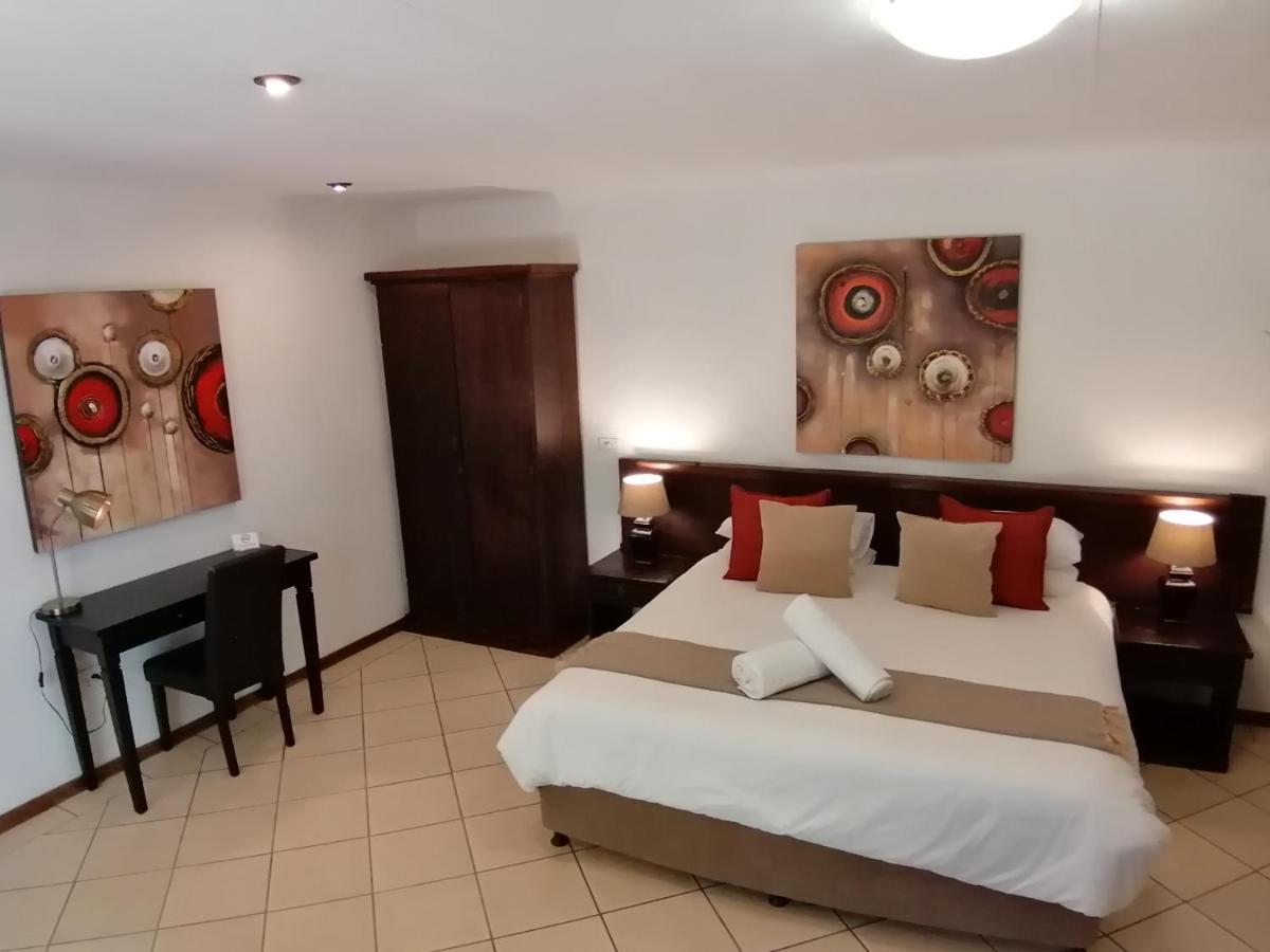 Fourways Bnb Йоханнесбург Экстерьер фото