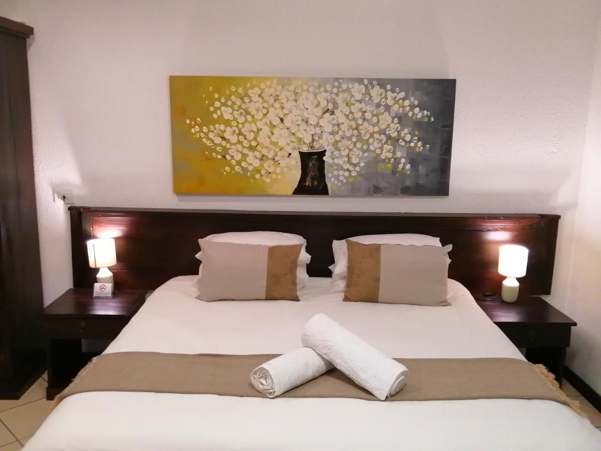 Fourways Bnb Йоханнесбург Экстерьер фото